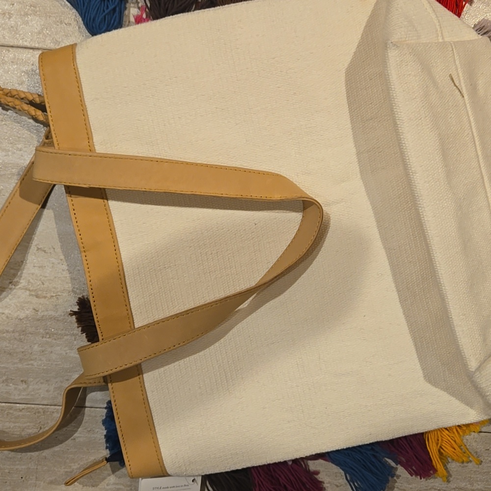 NWT Noonday Collection La Gloria Multi-Colored Bohemian Tassel Zipper Tote - Picture 9 of 16